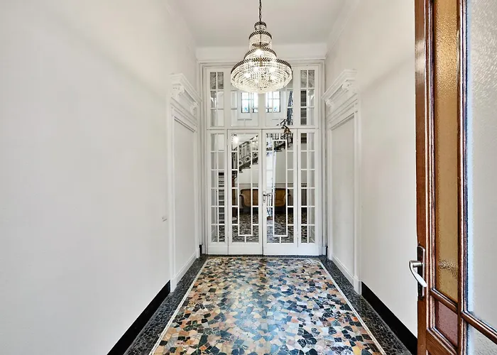 Appartamento Attic In Center + Parking *