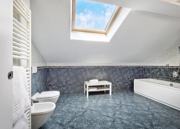 Attic In Center + Parking Appartamento