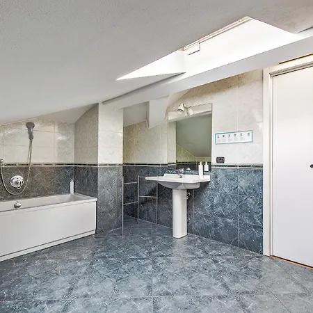 公寓 Attic In Center + Parking 科莫
